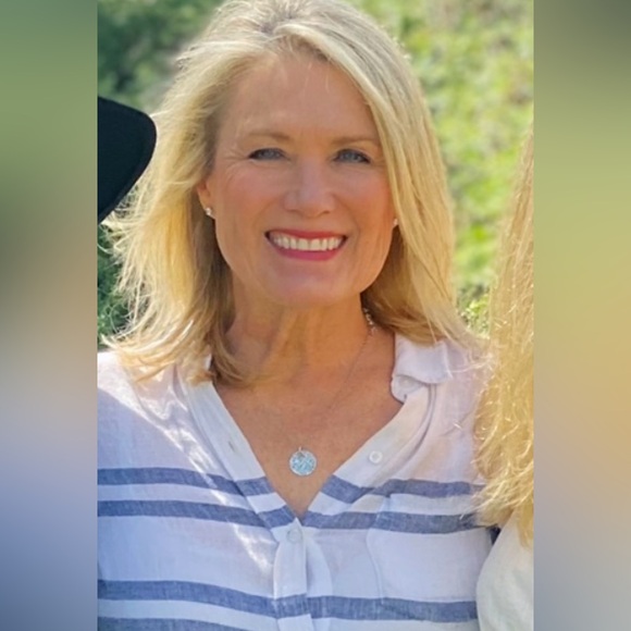 Meet your Posher, Leslee - Picture 10 of 15